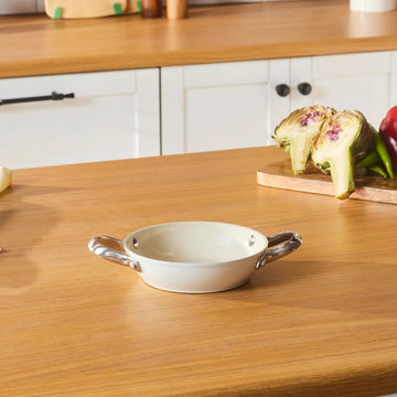 Karaca Swiss Crystal Almond Cream pan met platte handgreep, 16 cm