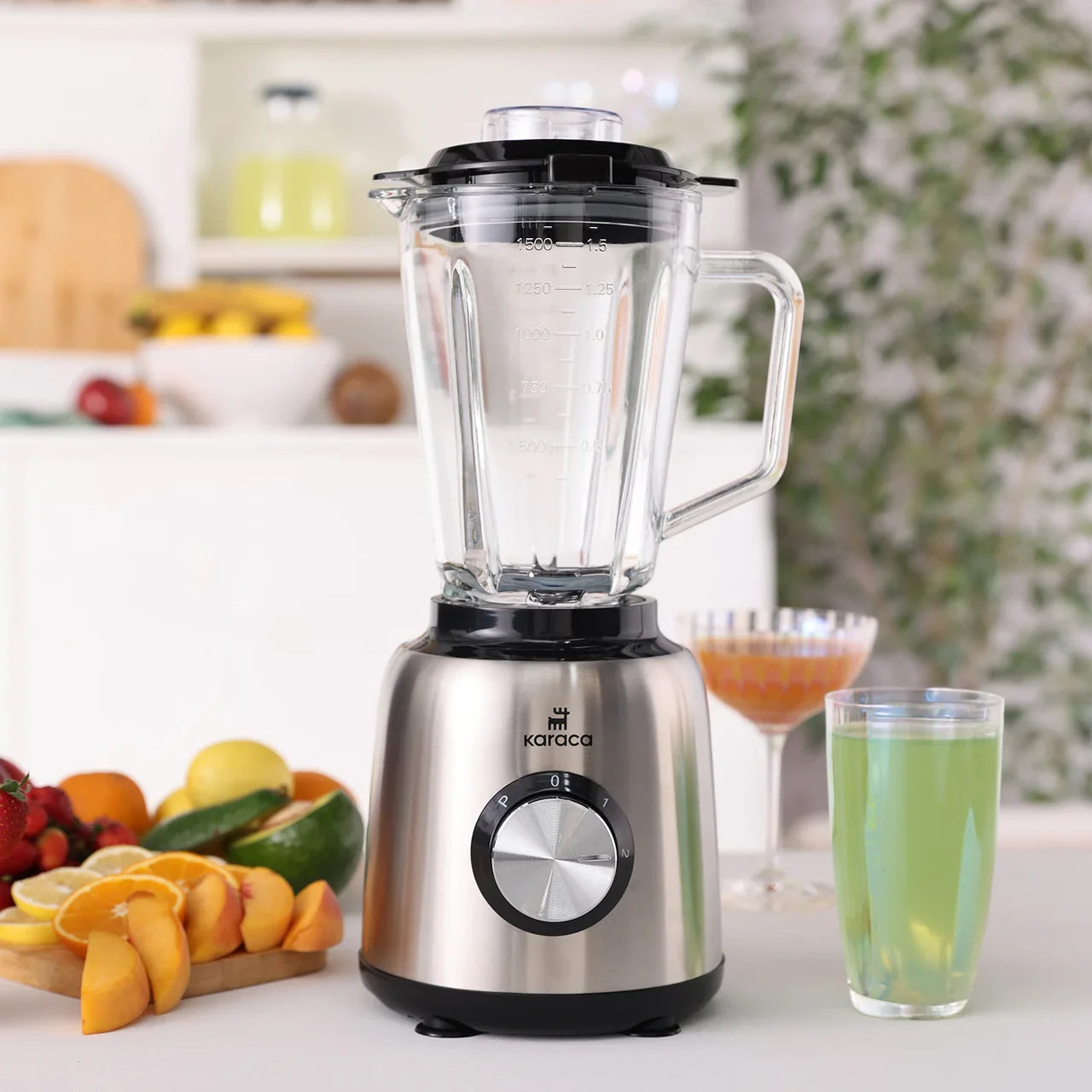 Karaca Inox 1,5-Liter-Smoothie-Mixer mit Glasbehälter