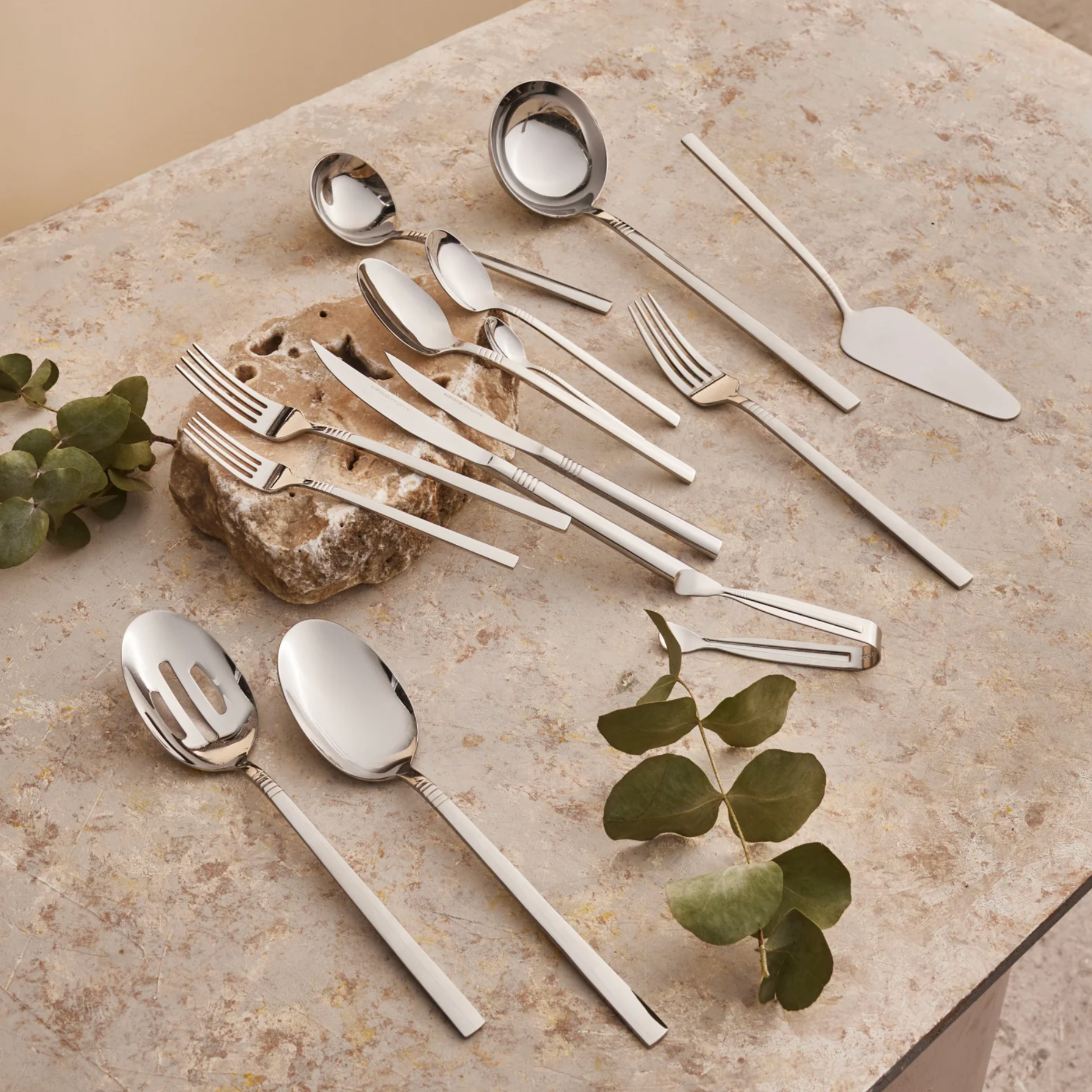 Karaca Nil Elegance Besteckset für 12 Personen, 91-teilig, Silber