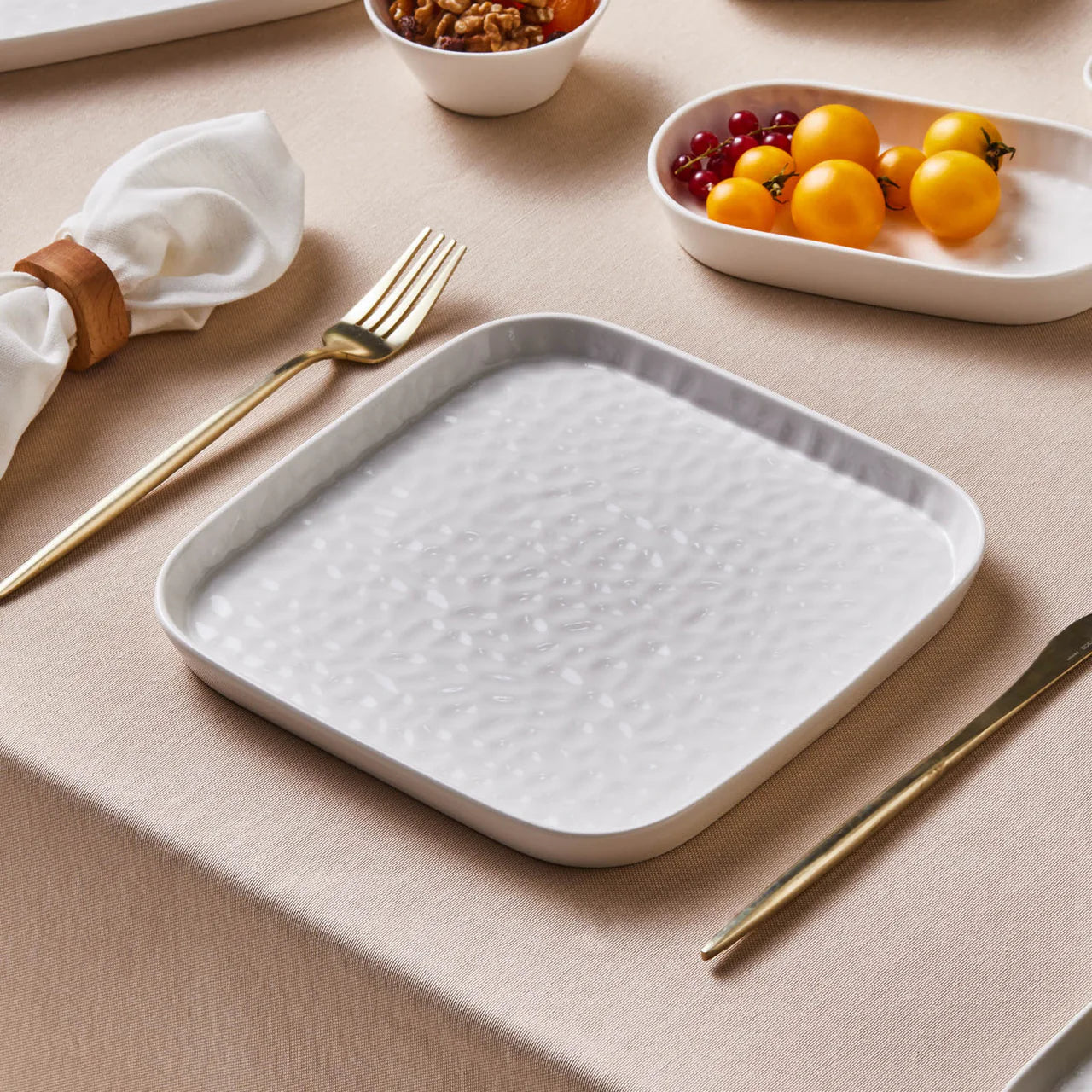 Karaca x Refika, assiette à gâteau blanche, 22 cm