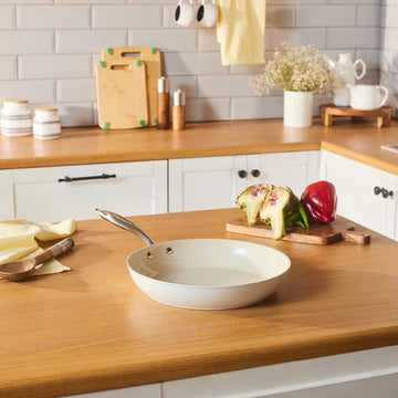 Karaca Swiss Crystal Almond Cream Paslanmaz Çelik Saplı Tava 30 cm