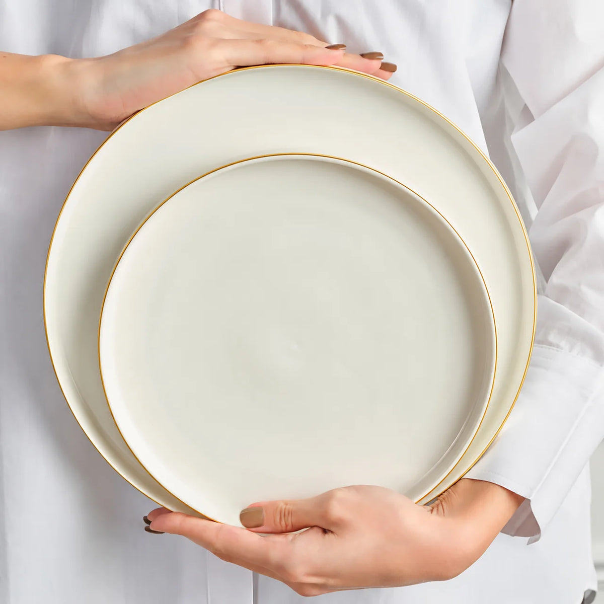 Karaca Stream Bone China Sunset 53 Parça 12 Kişilik Servis Takımı, Gold