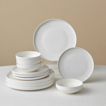 Karaca Stream Bone China Saturn 4 Kişilik 12 Parça Yemek Takımı, Beyaz