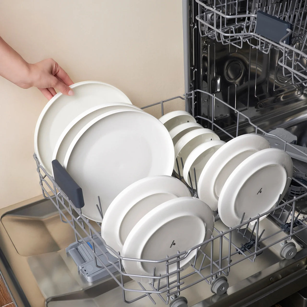 Karaca Stream Bone China Saturn 4 Kişilik 12 Parça Yemek Takımı, Beyaz