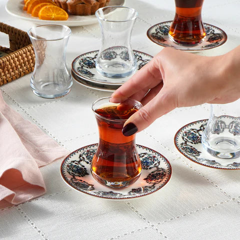 Karaca Nakkaş 6 Kişilik 12 Parça Bone China Çay Takımı, 130 ml, Kırmızı
