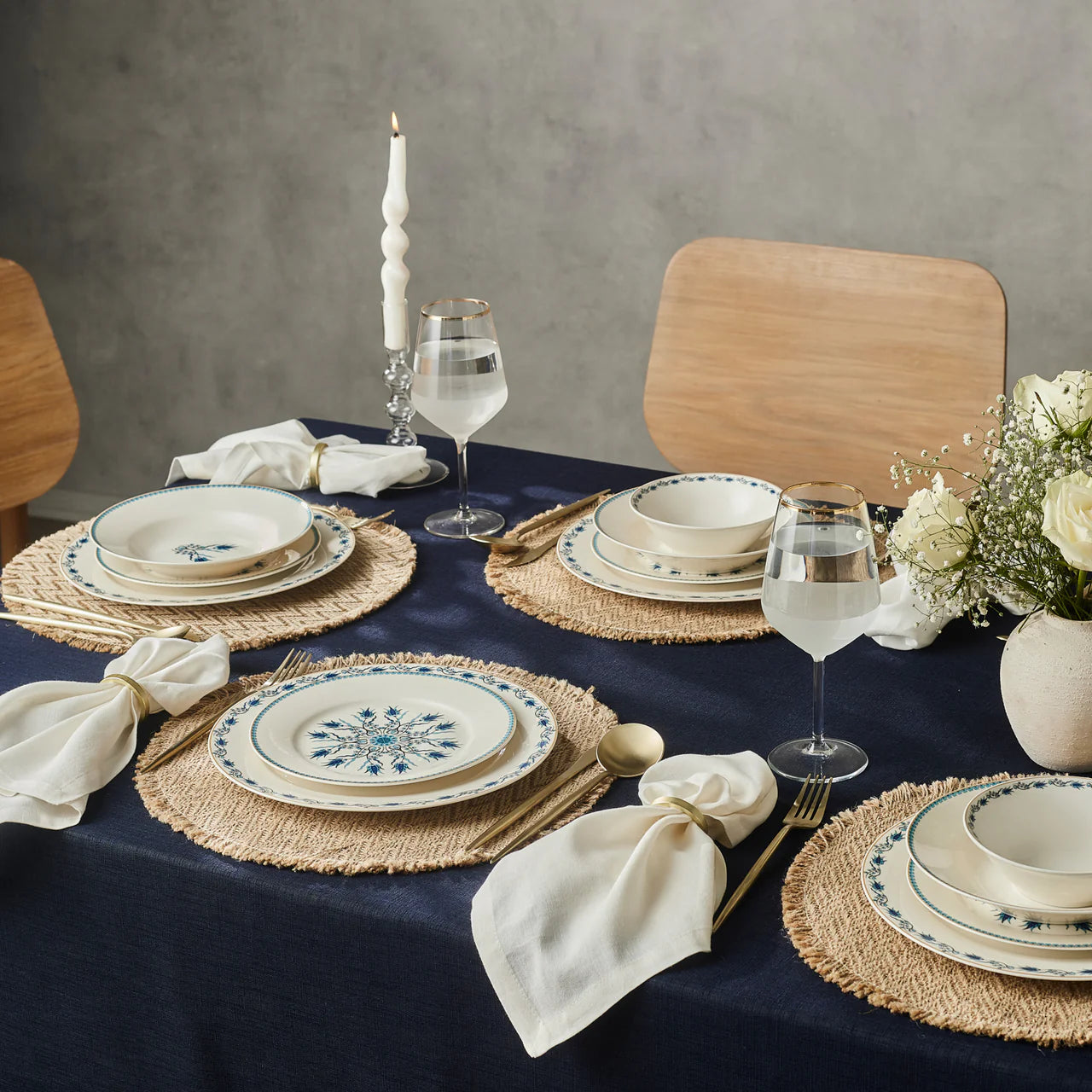 Karaca Forever Bone China İznik 24-teiliges Geschirrset für 6 Personen, bunt