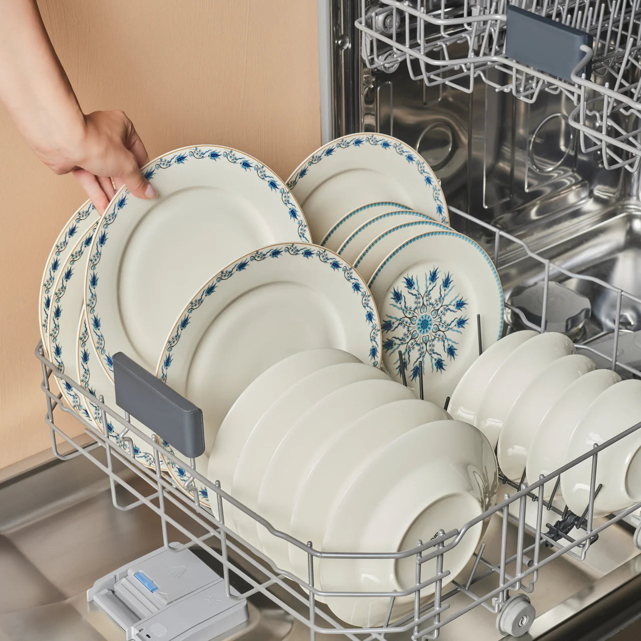 Karaca Forever Bone China İznik 24-teiliges Geschirrset für 6 Personen, bunt