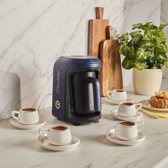 Karaca x Fenerbahçe – Lizenzierte Hatır Hüps-Kaffeemaschine für türkischen Milchkaffee mit Fanhymne