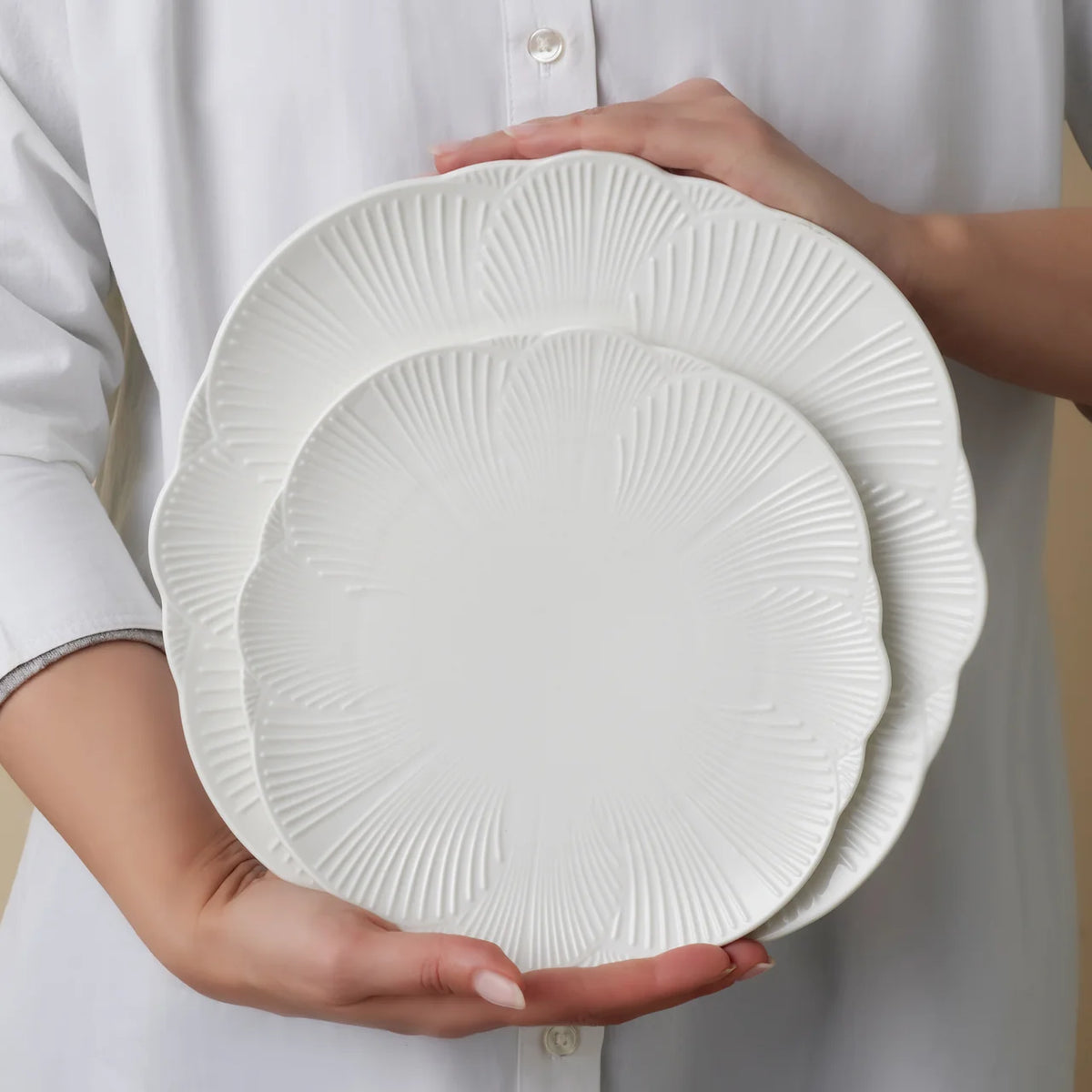 Karaca Bloom 6 Kişilik 24 Parça Bone China Yemek Takımı, Beyaz