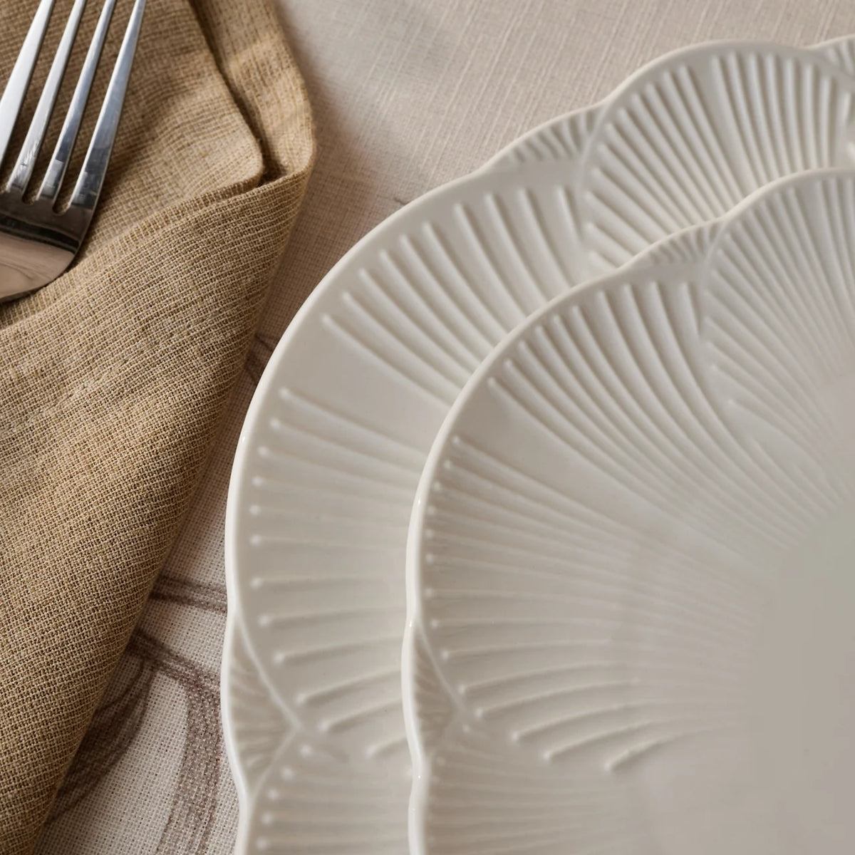 Karaca Bloom 6 Kişilik 24 Parça Bone China Yemek Takımı, Beyaz