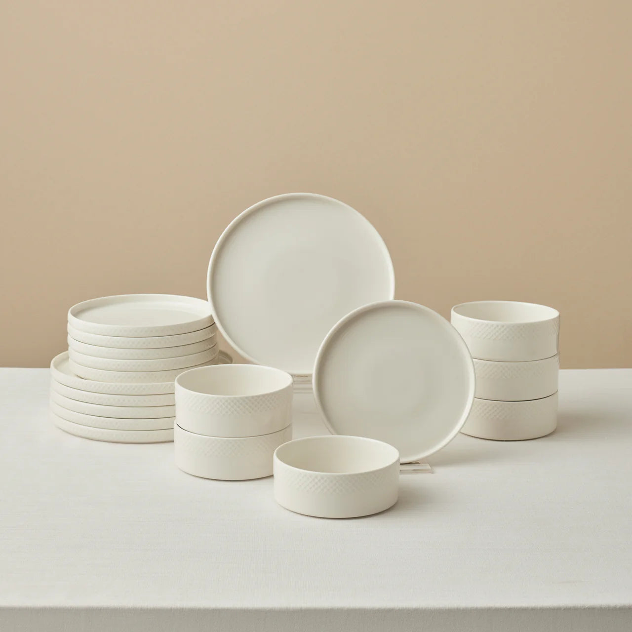 Karaca Salvare Diamond 18 parça Bone China yemek takımı