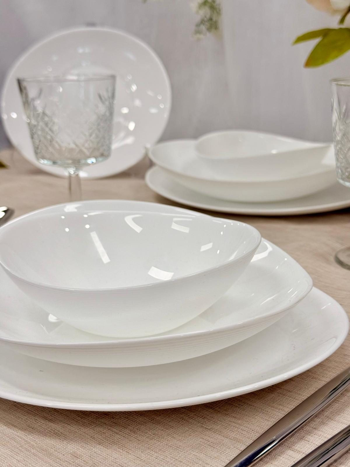 Karaca White Puur Geschirrset für 12 Personen, 48-teilig