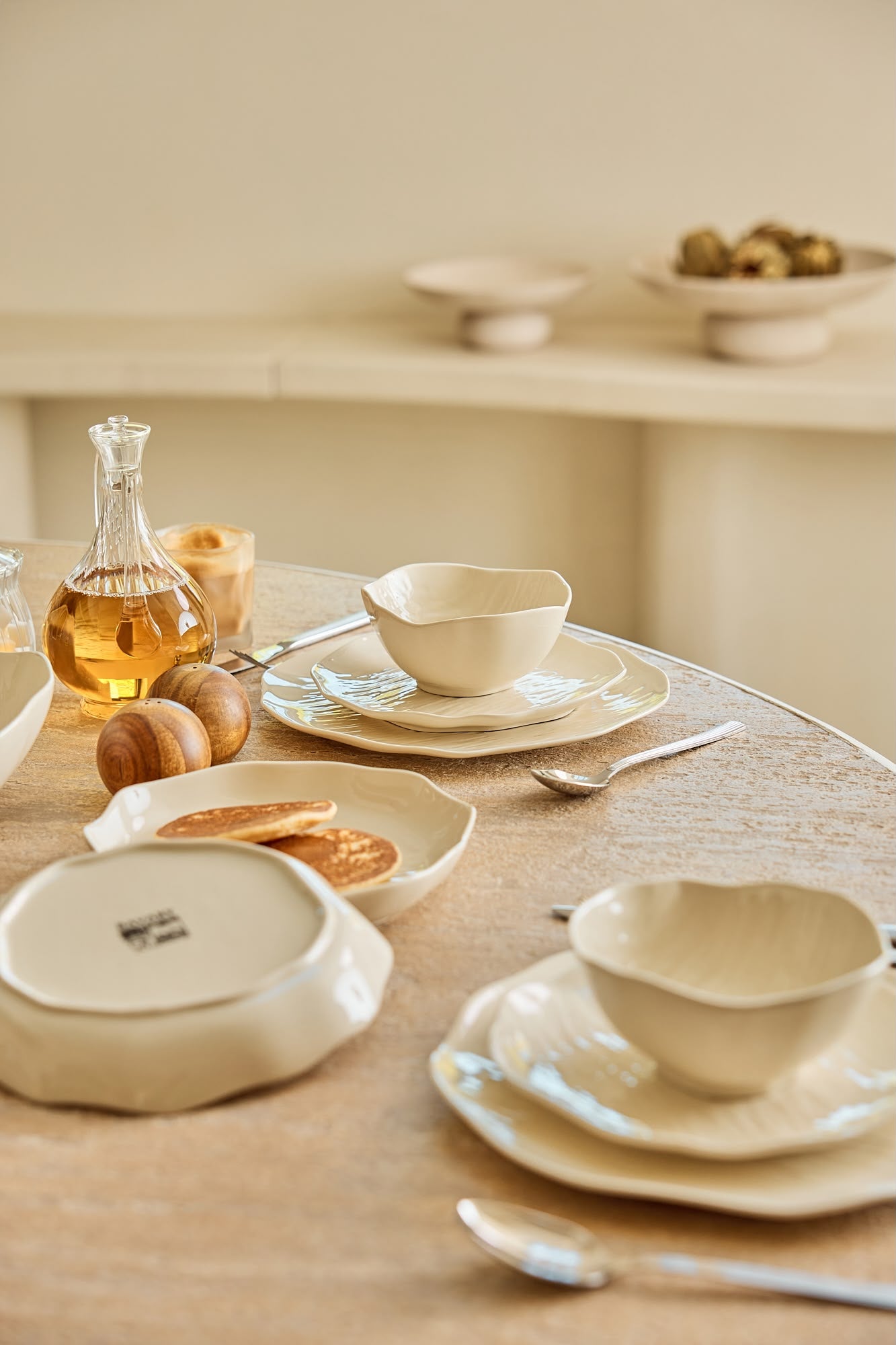 Kadoland Clover Beige | 27-teiliges modernes Geschirrset für 6 Personen