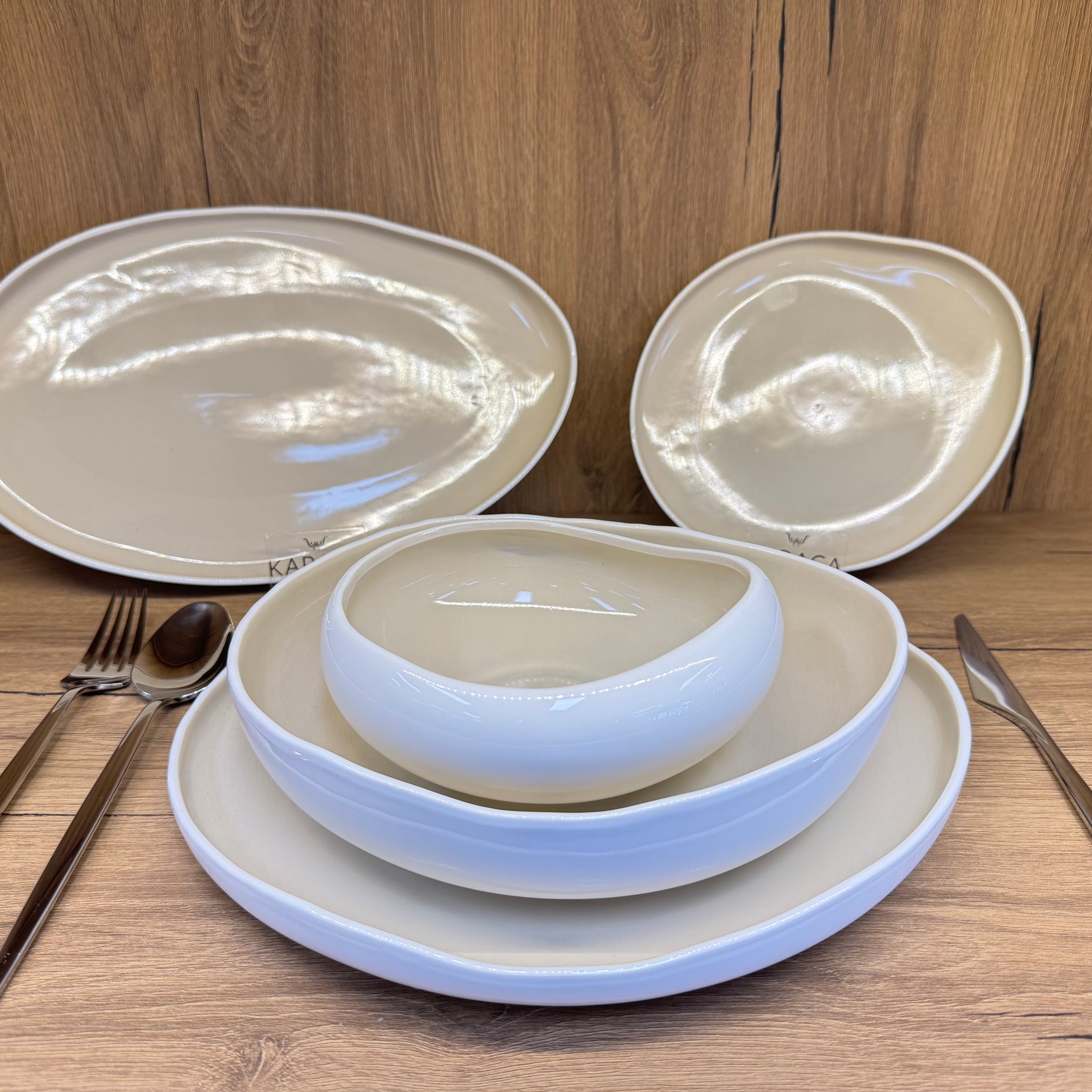 Bricard Barles serviesset / 25-delig voor 6 personen / Beige