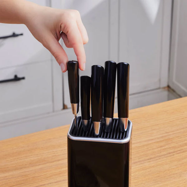 Karaca Mastersharp – 6 Parça Bıçak Seti – Siyah - Roestvrij Staal – Ergonomische Handgrepen – Inclusief Stijlvolle Tutucu