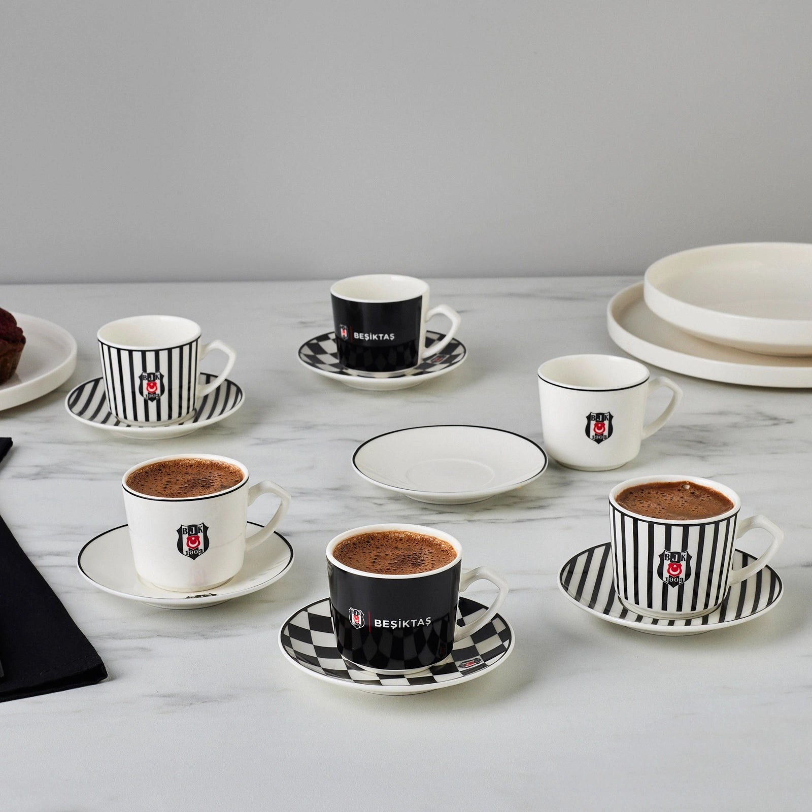 Karaca x Beşiktaş Lisanslı 6 Kişilik Kahve Fincan Takımı 80 ml